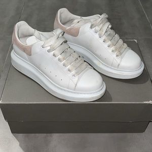 Alexander McQueen Oversized Leather Sneaker